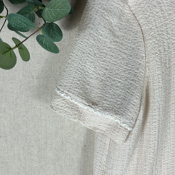 Carolina Belle Montreal > Cream Peplum Short Sleeve Top Medium - Picture 4 of 9